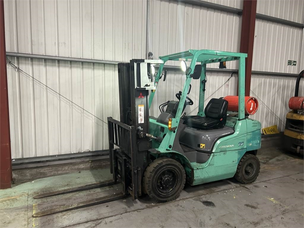 Mitsubishi FG25NT - Газокар: снимка 2 Mitsubishi FG25NT - Газокар: снимка 2