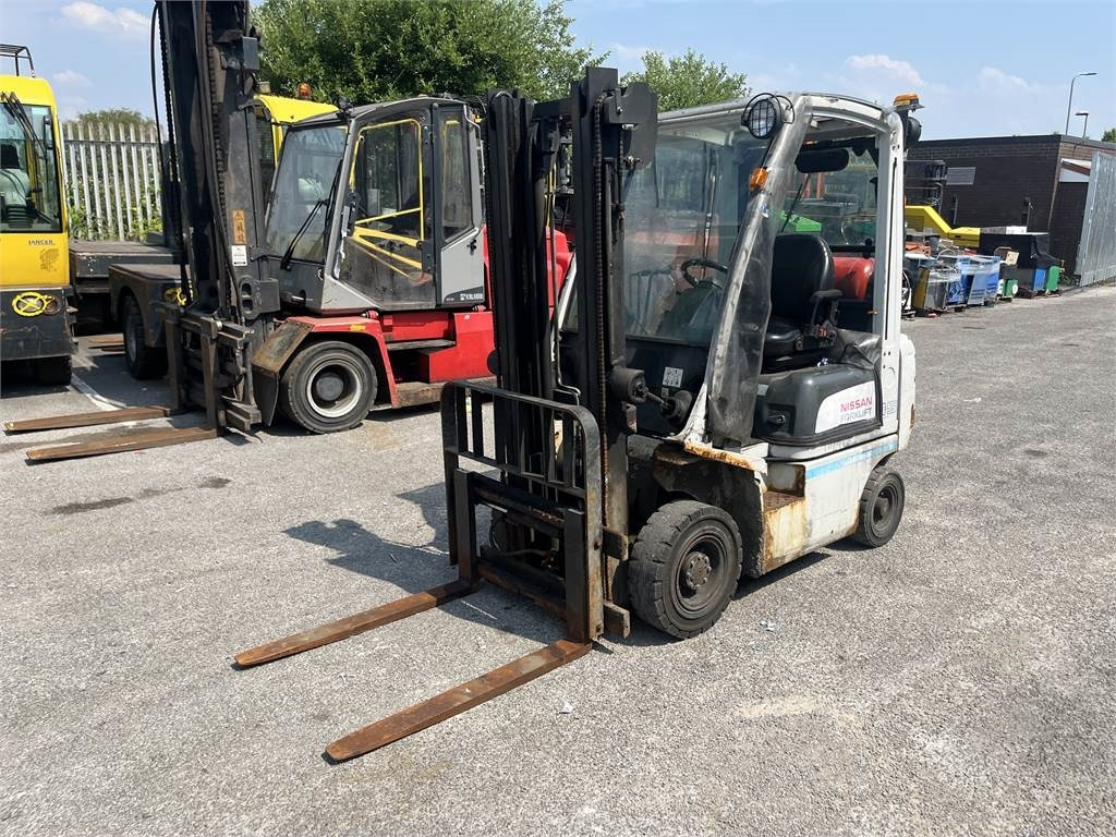 Nissan P1D1A15LQ - Газокар: снимка 2 Nissan P1D1A15LQ - Газокар: снимка 2