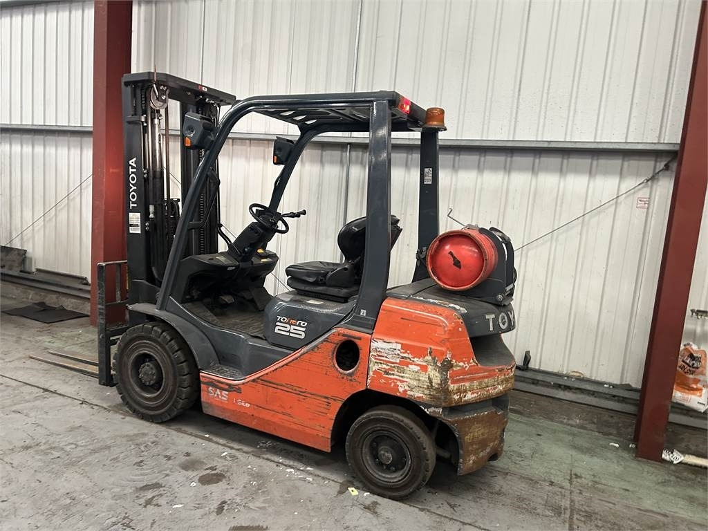 Toyota 02-8FGF25 - Газокар: снимка 3 Toyota 02-8FGF25 - Газокар: снимка 3