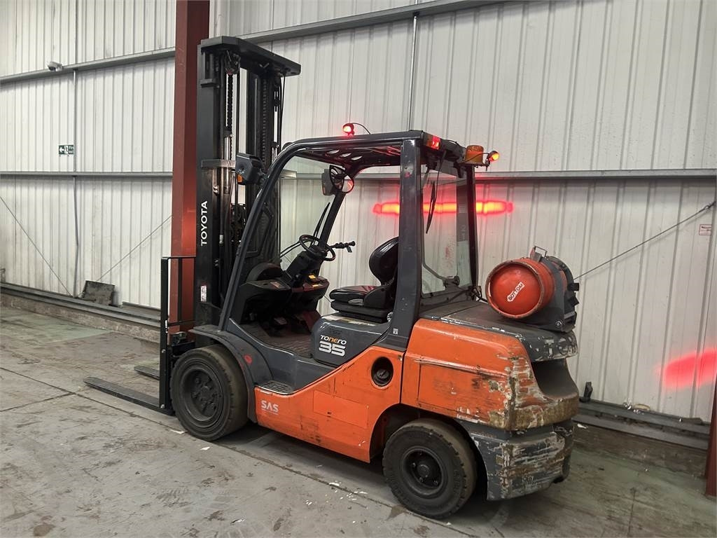 Toyota 02-8FGJF35 - Газокар: снимка 3 Toyota 02-8FGJF35 - Газокар: снимка 3