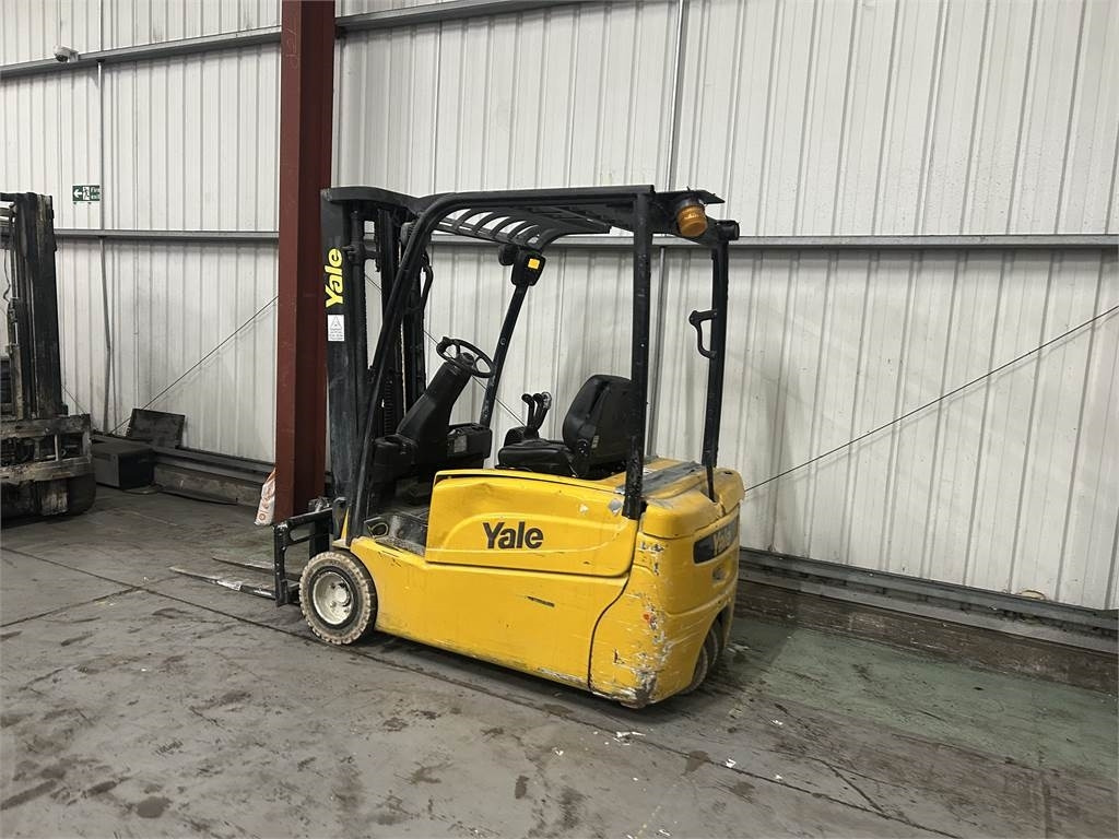 Yale ERP18VT - Електрокар: снимка 3 Yale ERP18VT - Електрокар: снимка 3