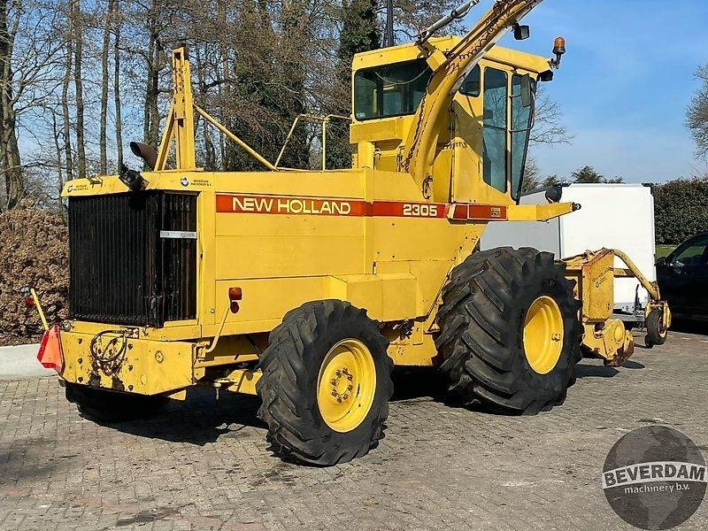 New Holland 2305 - Зърнокомбайн: снимка 4 New Holland 2305 - Зърнокомбайн: снимка 4