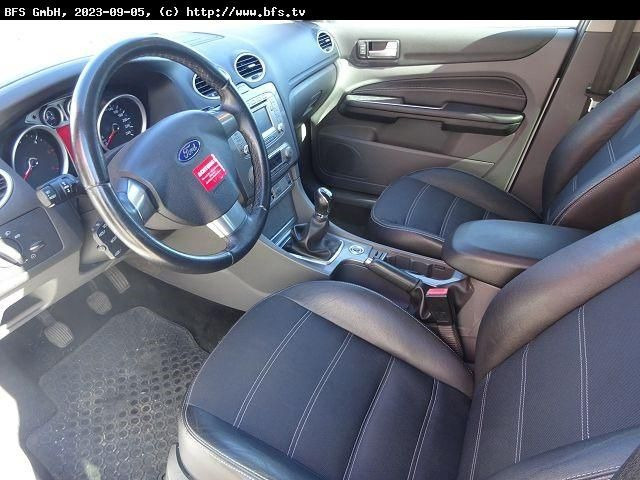 Ford Focus Turnier 1.6 TDCI - Товарен бус: снимка 4 Ford Focus Turnier 1.6 TDCI - Товарен бус: снимка 4