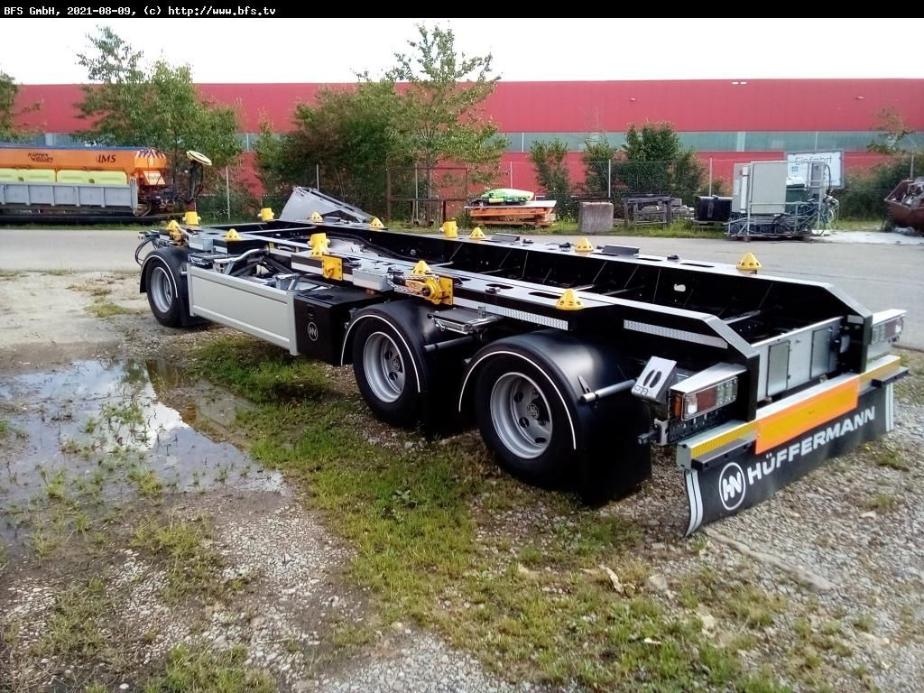 Hüffermann Vario-Carrier HMA 2424 ZB 3-Achs für Absetzmulde - Мултилифт/ Лифтдъмпер ремарке: снимка 3 Hüffermann Vario-Carrier HMA 2424 ZB 3-Achs für Absetzmulde - Мултилифт/ Лифтдъмпер ремарке: снимка 3