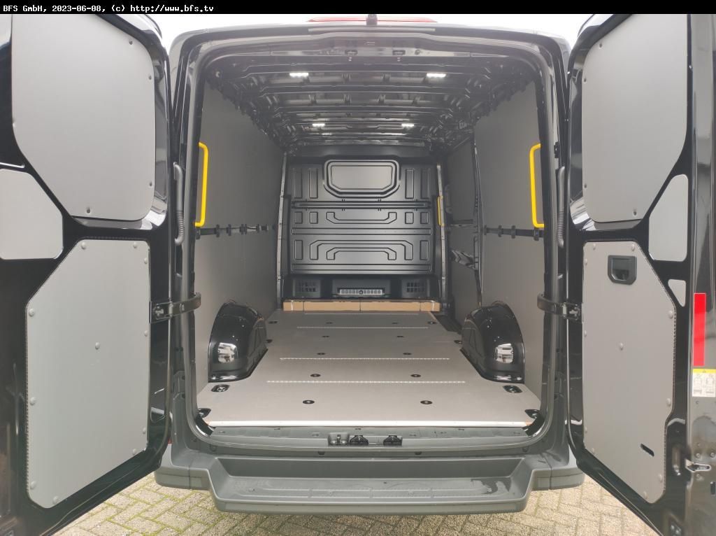 MAN TGE 3.140 4x2 SB Kastenwagen mit DSG und Dachre - Товарен бус: снимка 3 MAN TGE 3.140 4x2 SB Kastenwagen mit DSG und Dachre - Товарен бус: снимка 3