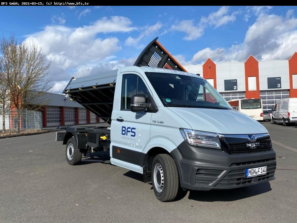 MAN TGE 3.180 4x2 F SB Dreiseitenkipper - Бус самосвал: снимка 2 MAN TGE 3.180 4x2 F SB Dreiseitenkipper - Бус самосвал: снимка 2