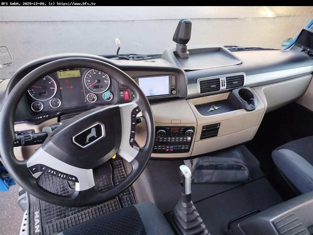 MAN TGS 26.500 6x4 BL Unfall-Fahrzeug! Instandgesetz - Мултилифт с кука камион: снимка 4 MAN TGS 26.500 6x4 BL Unfall-Fahrzeug! Instandgesetz - Мултилифт с кука камион: снимка 4