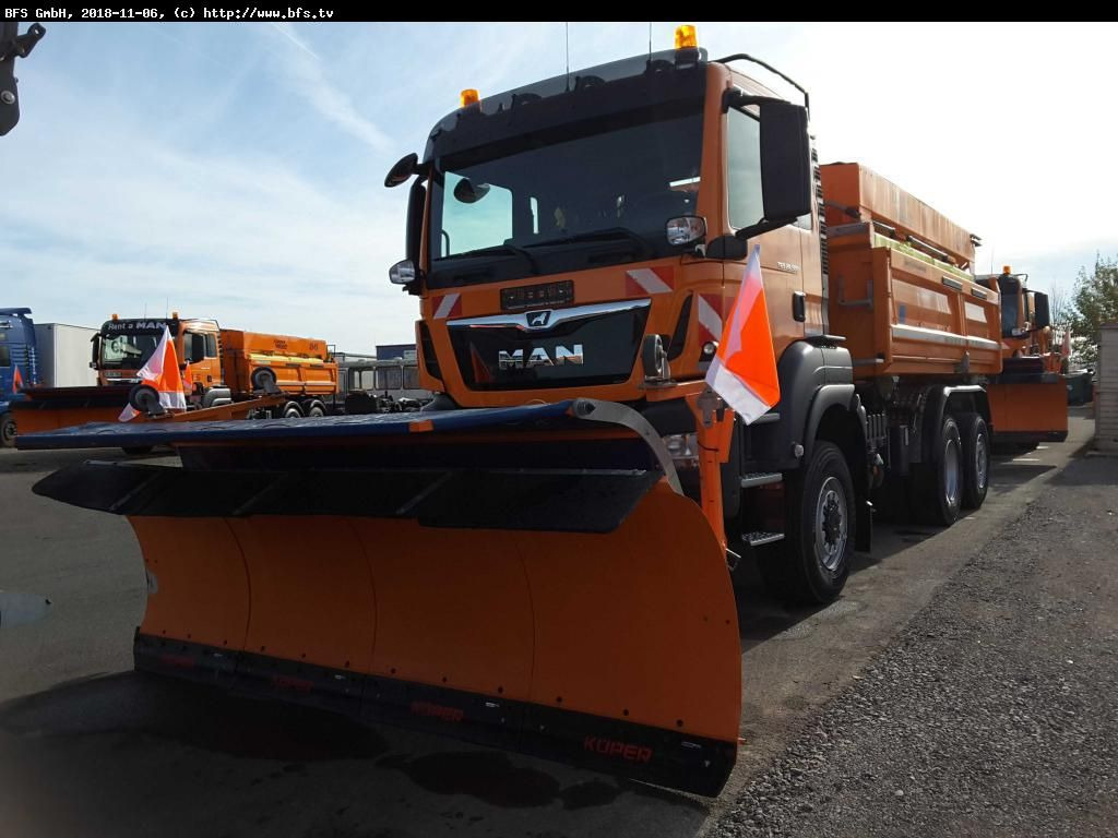 MAN TGS 28.500 6x4-4 BL 3-Seiten-Kipper, Bordmatik l - Самосвал камион: снимка 1 MAN TGS 28.500 6x4-4 BL 3-Seiten-Kipper, Bordmatik l - Самосвал камион: снимка 1