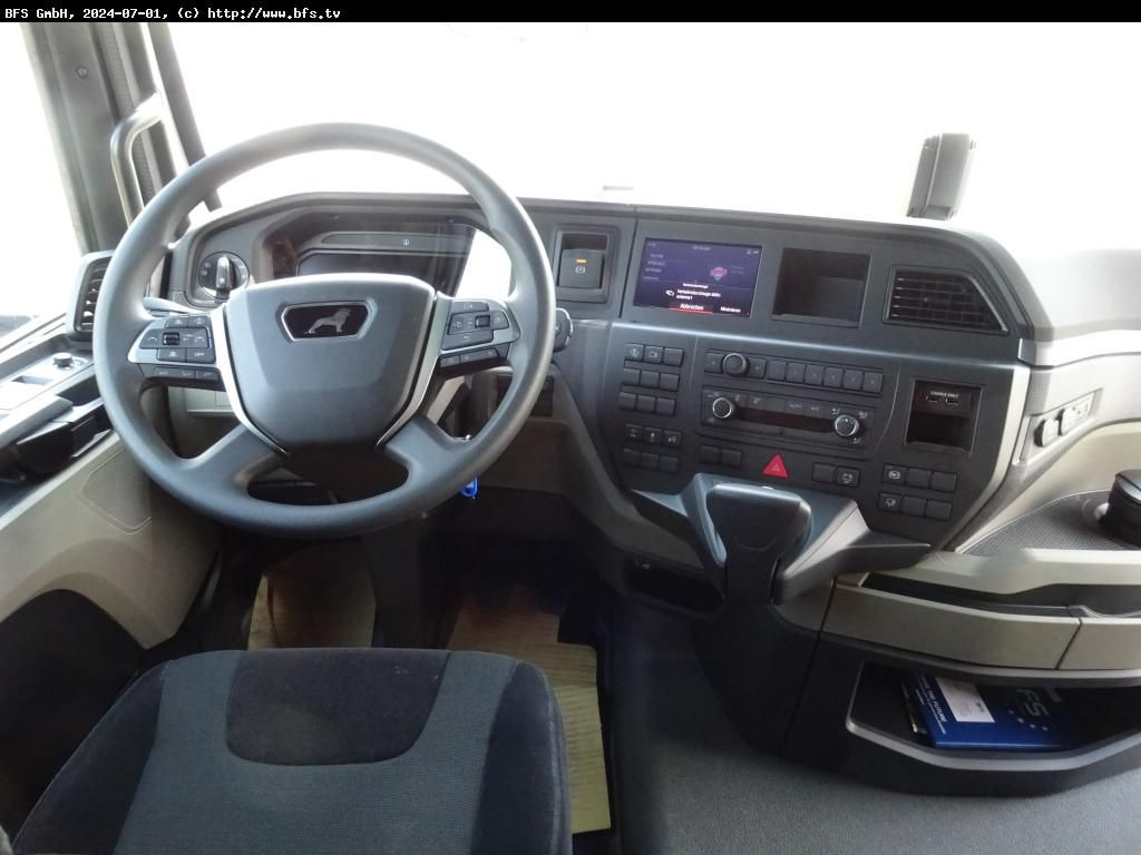 MAN TGX (TG3) 18.480 4x2 LL SA Mautklasse 2 Ultra MAN TGX (TG3) 18.480 4x2 LL SA Mautklasse 2 Ultra - Влекач: снимка 4 MAN TGX (TG3) 18.480 4x2 LL SA Mautklasse 2 Ultra MAN TGX (TG3) 18.480 4x2 LL SA Mautklasse 2 Ultra - Влекач: снимка 4