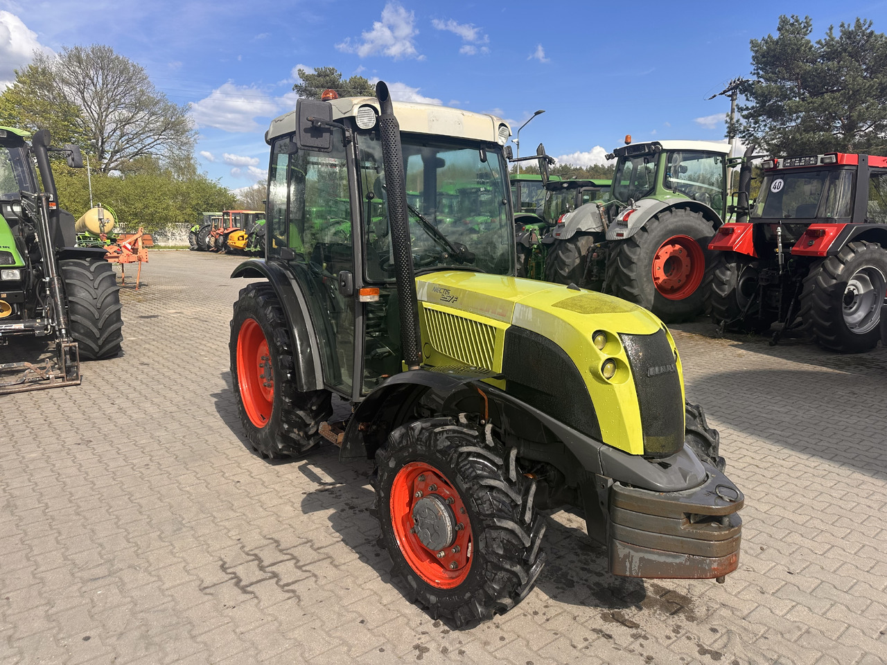 CLAAS NECTIS 257F - Трактор: снимка 5 CLAAS NECTIS 257F - Трактор: снимка 5