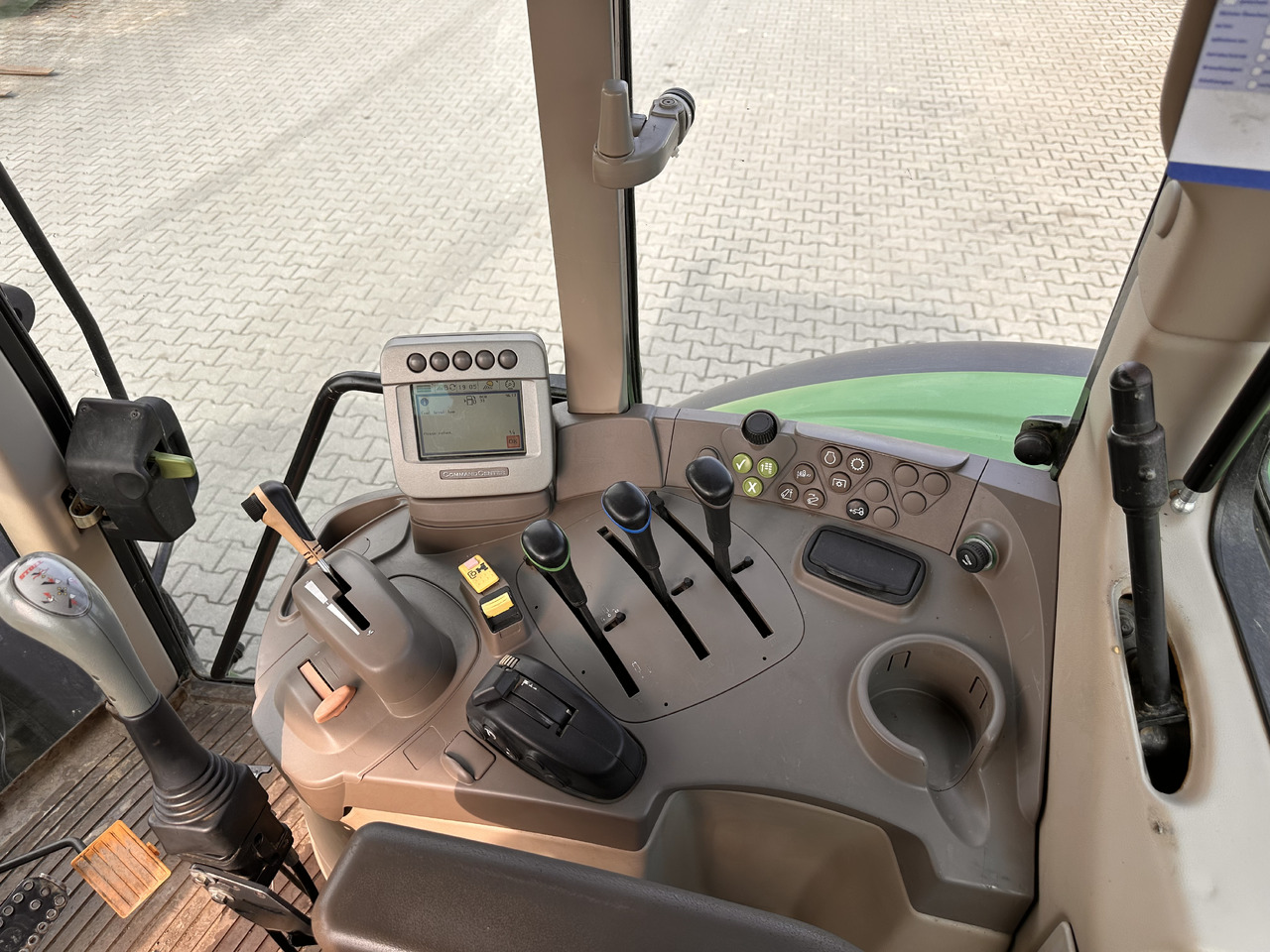 Трактор JOHN DEERE 6630 PREMIUM: снимка 9