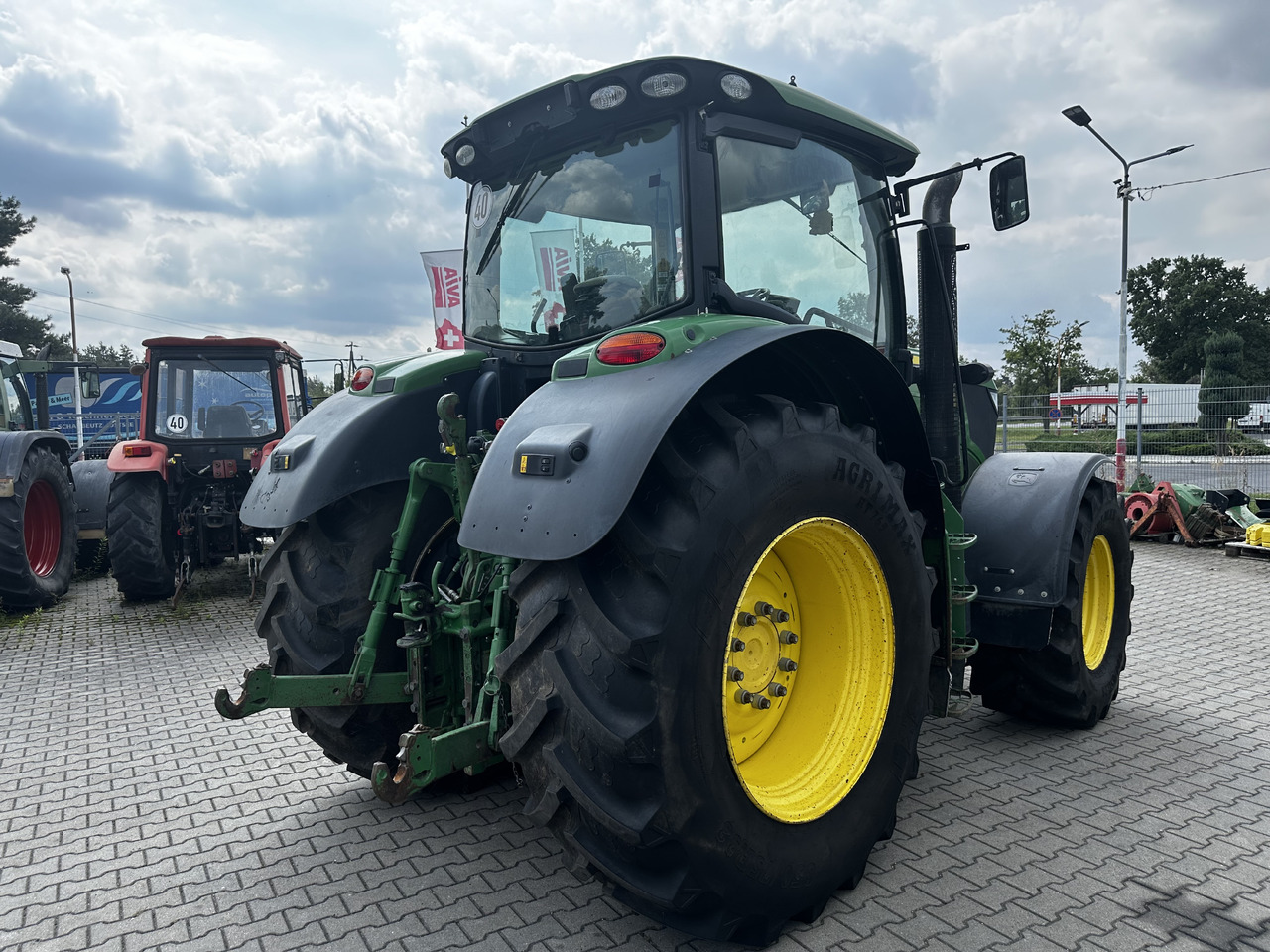 John Deere 6195R - Трактор: снимка 2 John Deere 6195R - Трактор: снимка 2