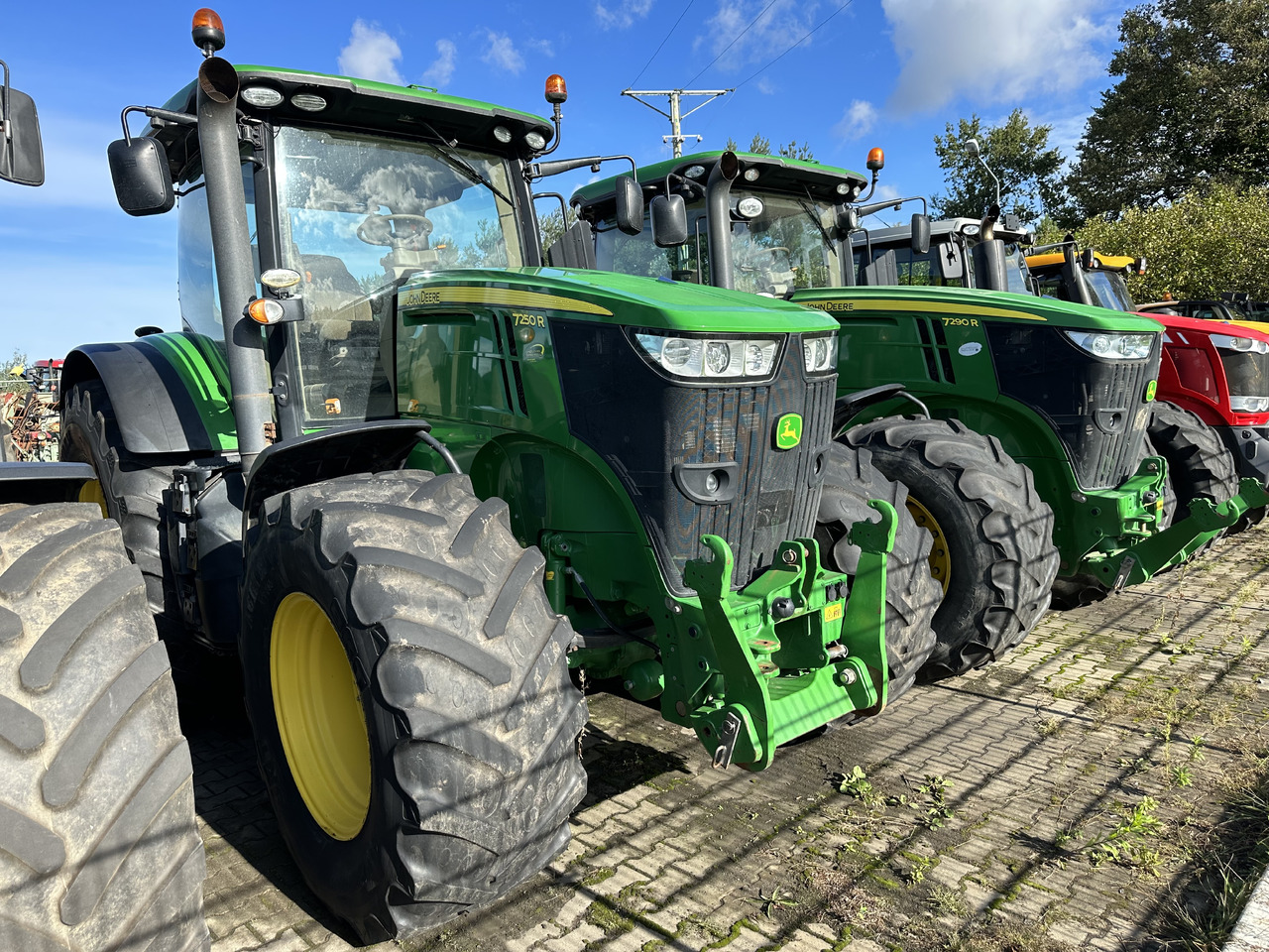 John Deere 7290R AutoPower 55 km/h ABS 310 PS GPS - Трактор: снимка 3 John Deere 7290R AutoPower 55 km/h ABS 310 PS GPS - Трактор: снимка 3