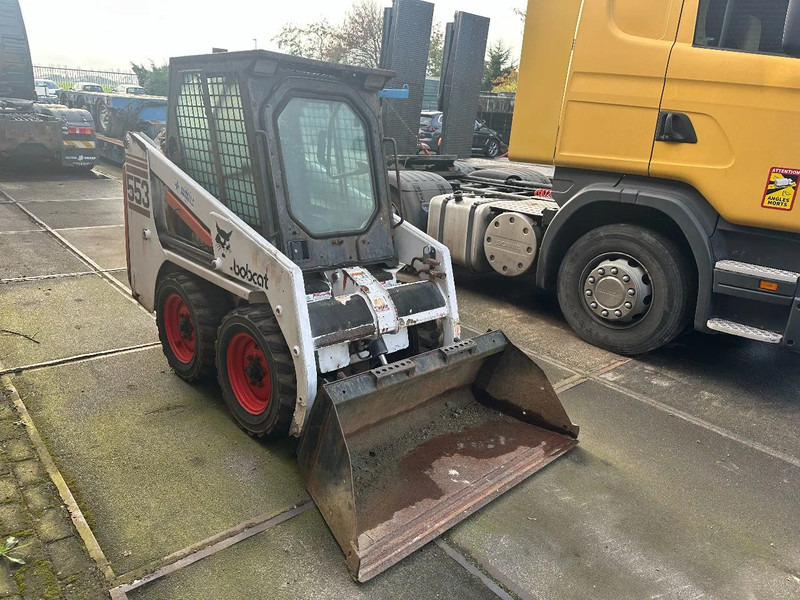 Bobcat 553 - Мини челен товарач: снимка 3 Bobcat 553 - Мини челен товарач: снимка 3