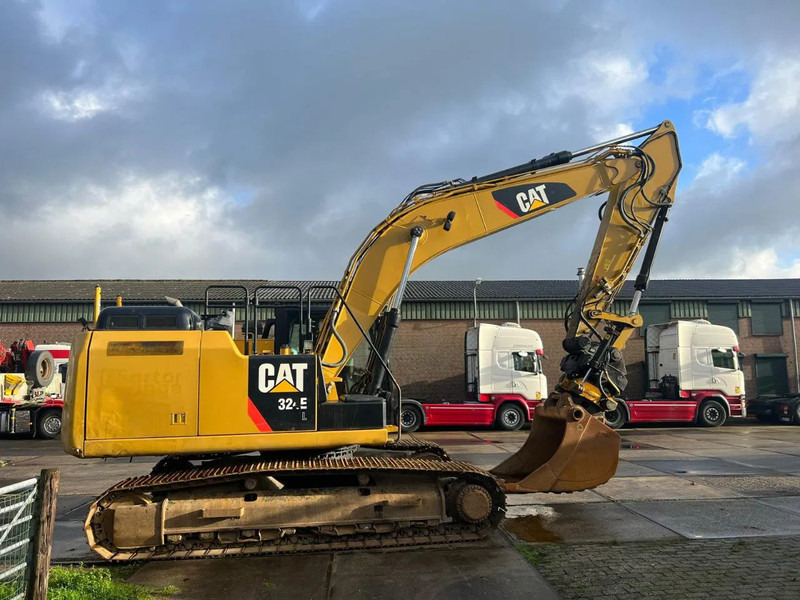 Caterpillar 324 EL, CE, 9655 HOURS, ROTOTILT - Верижен багер: снимка 2 Caterpillar 324 EL, CE, 9655 HOURS, ROTOTILT - Верижен багер: снимка 2