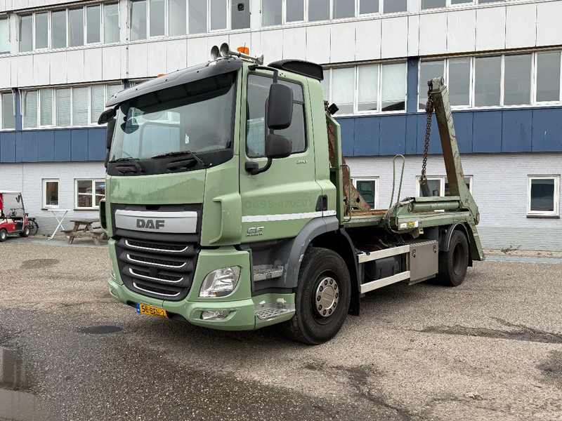 DAF CF 290 4X2 EURO 6 + MULTILIFT SKIPLOADER (HIAB) - Мултилифт за контейнери камион: снимка 2 DAF CF 290 4X2 EURO 6 + MULTILIFT SKIPLOADER (HIAB) - Мултилифт за контейнери камион: снимка 2