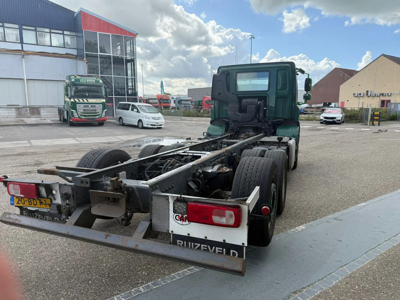 DAF CF 400 6X2 EURO 6 - ONLY 689.209 KM + STEERING AXLE - Шаси кабина: снимка 3 DAF CF 400 6X2 EURO 6 - ONLY 689.209 KM + STEERING AXLE - Шаси кабина: снимка 3