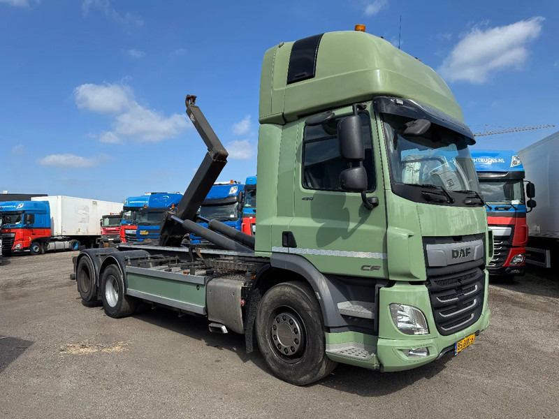 DAF CF 450 6X2 EURO 6 VDL 21T HOOK LIFTING AXLE - Мултилифт с кука камион: снимка 5 DAF CF 450 6X2 EURO 6 VDL 21T HOOK LIFTING AXLE - Мултилифт с кука камион: снимка 5