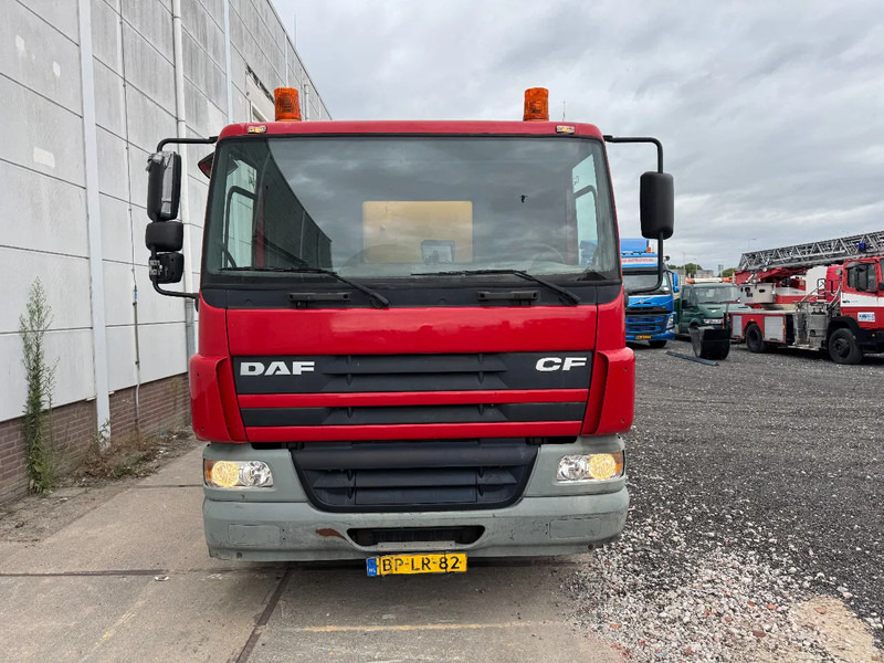 DAF CF 75.250 6X2 EURO 3 VACUUM CLEANER - Каналопочистваща машина: снимка 2 DAF CF 75.250 6X2 EURO 3 VACUUM CLEANER - Каналопочистваща машина: снимка 2