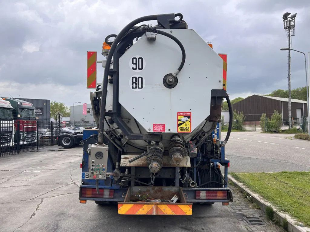 DAF CF 85.380 6X4 VACUUM CLEANER - FULL STEEL - Каналопочистваща машина: снимка 3 DAF CF 85.380 6X4 VACUUM CLEANER - FULL STEEL - Каналопочистваща машина: снимка 3