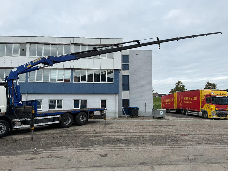 DAF CF 85 6X2 EURO 5 + HMF 37 TON/M + REMOTE CONTROL - Бордови камион, Камион с кран: снимка 4 DAF CF 85 6X2 EURO 5 + HMF 37 TON/M + REMOTE CONTROL - Бордови камион, Камион с кран: снимка 4