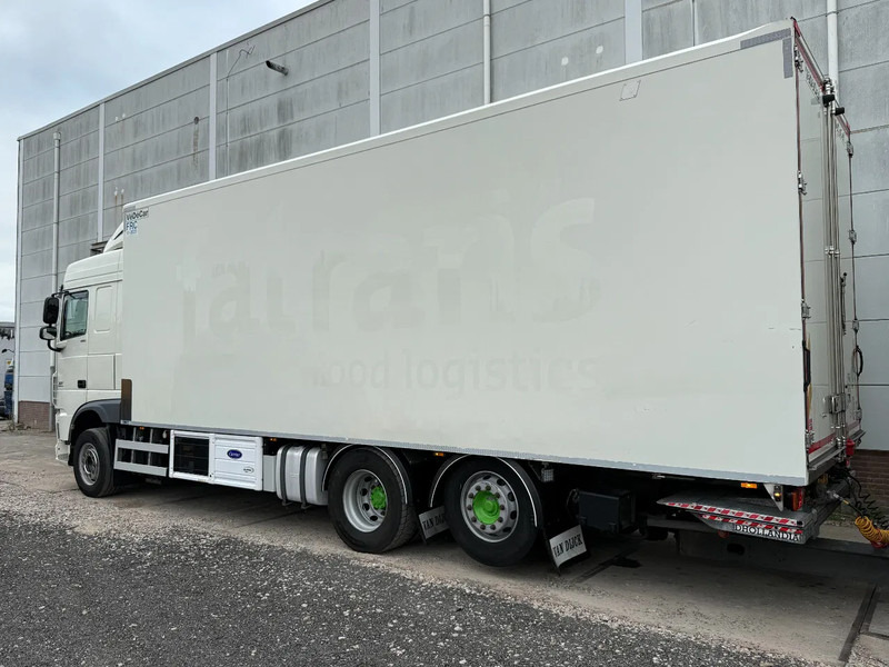 DAF XF 460 6X2 YEAR 2017 COMPLETE! + CARRIER SUPRA 850 + DHOLLANDIA - Рефрижератор камион: снимка 2 DAF XF 460 6X2 YEAR 2017 COMPLETE! + CARRIER SUPRA 850 + DHOLLANDIA - Рефрижератор камион: снимка 2