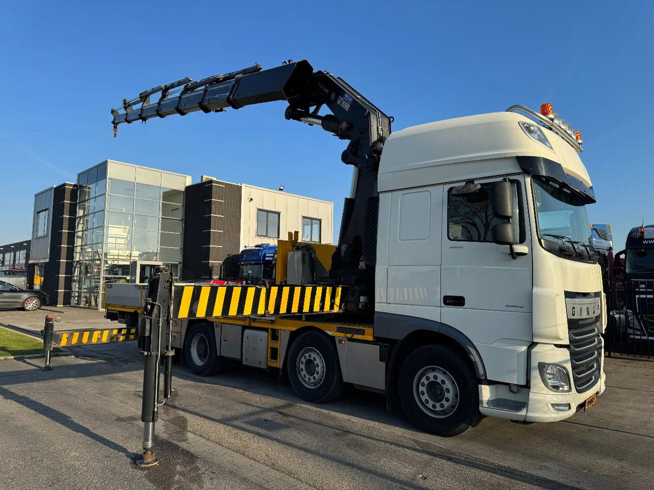 Ginaf X6 4243 CS 8X2 - EURO 6 + HIAB 855 EP-6 + REMOTE - Камион с кран: снимка 2 Ginaf X6 4243 CS 8X2 - EURO 6 + HIAB 855 EP-6 + REMOTE - Камион с кран: снимка 2