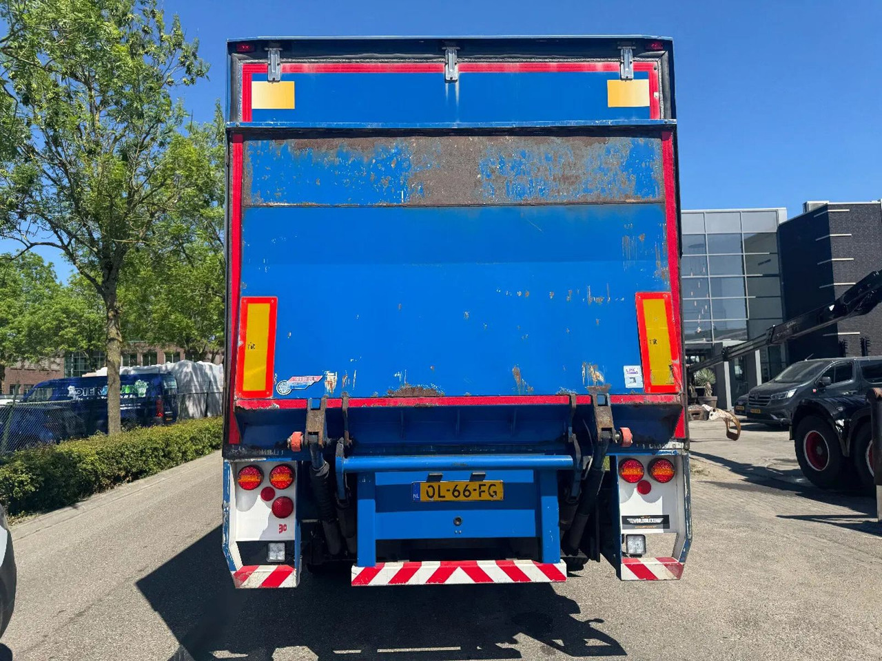 HRD SKFG - BPW AXLE + CARRIER VECTOR 1850MT - Рефрижератор полуремарке: снимка 4 HRD SKFG - BPW AXLE + CARRIER VECTOR 1850MT - Рефрижератор полуремарке: снимка 4