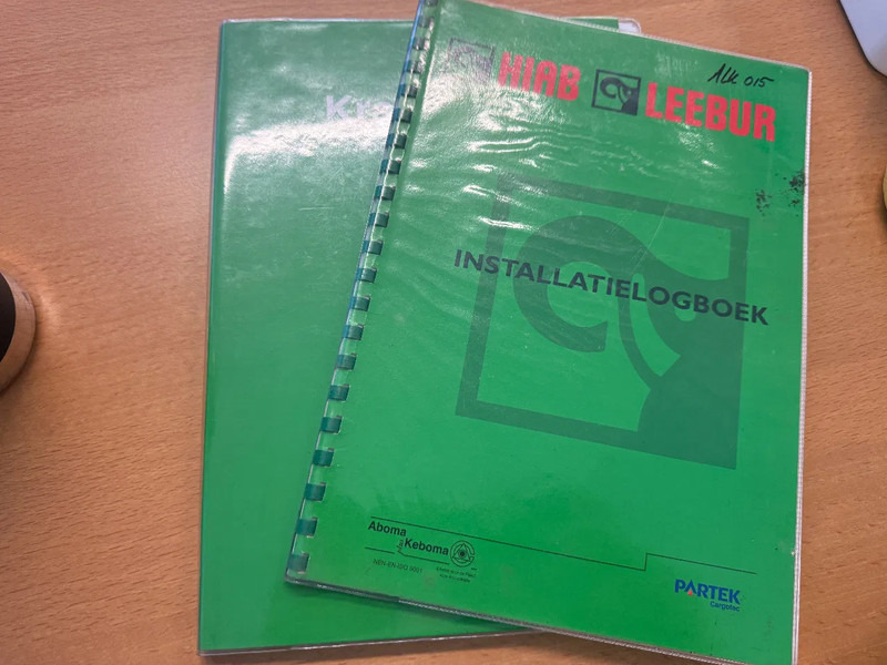 Hiab R330-F4 REMOTE CONTROLE AN STAMPS, HATZ MOTOR - Стрела: снимка 5 Hiab R330-F4 REMOTE CONTROLE AN STAMPS, HATZ MOTOR - Стрела: снимка 5