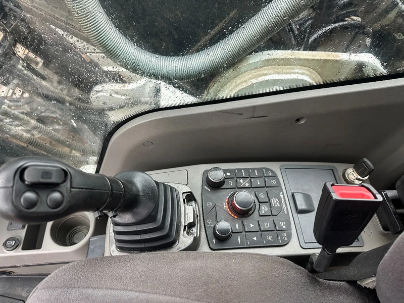 Лизинг на Hidromek HMK 230LC-4 CE, 700 MM PADS, CV, PIPED AUX PIPING,QH, AUTO LUBE, AC REVERSE CAMERA Hidromek HMK 230LC-4 CE, 700 MM PADS, CV, PIPED AUX PIPING,QH, AUTO LUBE, AC REVERSE CAMERA: снимка 10