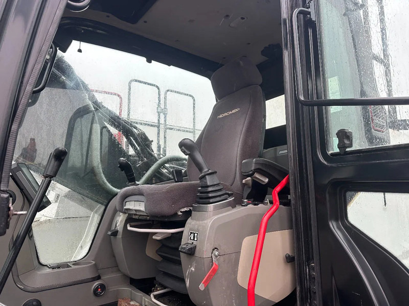 Лизинг на Hidromek HMK 230LC-4 CE, 700 MM PADS, CV, PIPED AUX PIPING,QH, AUTO LUBE, AC REVERSE CAMERA Hidromek HMK 230LC-4 CE, 700 MM PADS, CV, PIPED AUX PIPING,QH, AUTO LUBE, AC REVERSE CAMERA: снимка 13