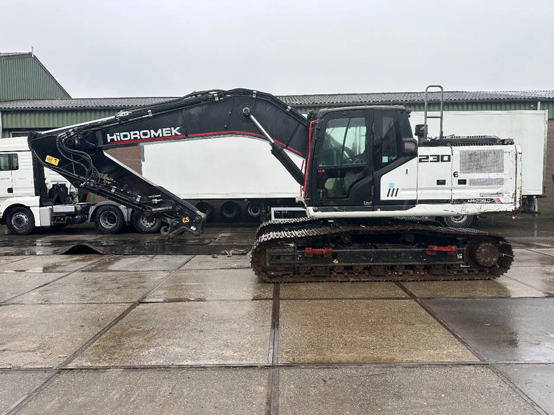 Hidromek HMK 230LC-4 CE, 700 MM PADS, CV, PIPED AUX PIPING,QH, AUTO LUBE, AC REVERSE CAMERA - Верижен багер: снимка 1 Hidromek HMK 230LC-4 CE, 700 MM PADS, CV, PIPED AUX PIPING,QH, AUTO LUBE, AC REVERSE CAMERA - Верижен багер: снимка 1