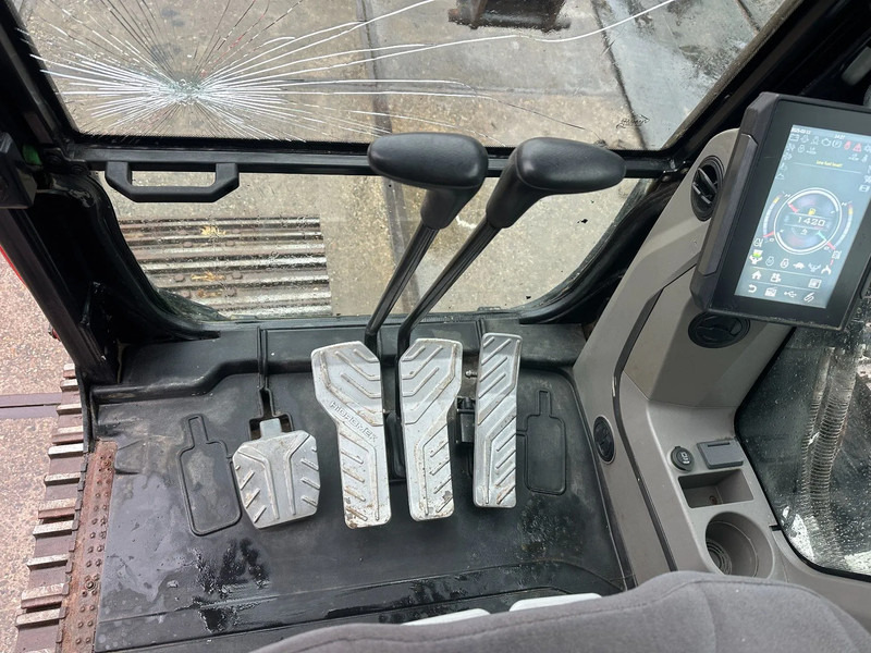 Лизинг на Hidromek HMK 230LC-4 CE, 700 MM PADS, CV, PIPED AUX PIPING,QH, AUTO LUBE, AC REVERSE CAMERA Hidromek HMK 230LC-4 CE, 700 MM PADS, CV, PIPED AUX PIPING,QH, AUTO LUBE, AC REVERSE CAMERA: снимка 14