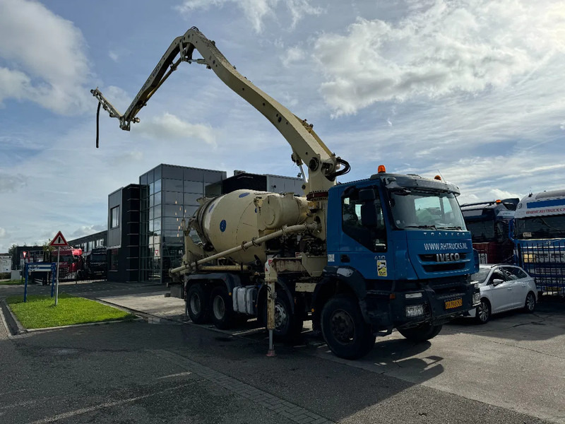 Iveco Eurotrakker 410 8X4 CIFA PUMP 24M + MIXER FULL STEEL + REMOTE CONTROL - Бетон помпа: снимка 2 Iveco Eurotrakker 410 8X4 CIFA PUMP 24M + MIXER FULL STEEL + REMOTE CONTROL - Бетон помпа: снимка 2