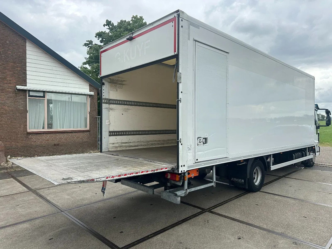 Iveco ML 120 -220 L, DHOLLANDIA LIFT, BOX 730X250X240 - Камион фургон: снимка 4 Iveco ML 120 -220 L, DHOLLANDIA LIFT, BOX 730X250X240 - Камион фургон: снимка 4