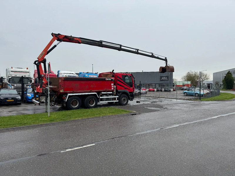 Iveco Trakker 500 6X4 EURO 6 KIPPER + PALFINGER PK18002 FULL STEEL - Самосвал камион, Камион с кран: снимка 5 Iveco Trakker 500 6X4 EURO 6 KIPPER + PALFINGER PK18002 FULL STEEL - Самосвал камион, Камион с кран: снимка 5