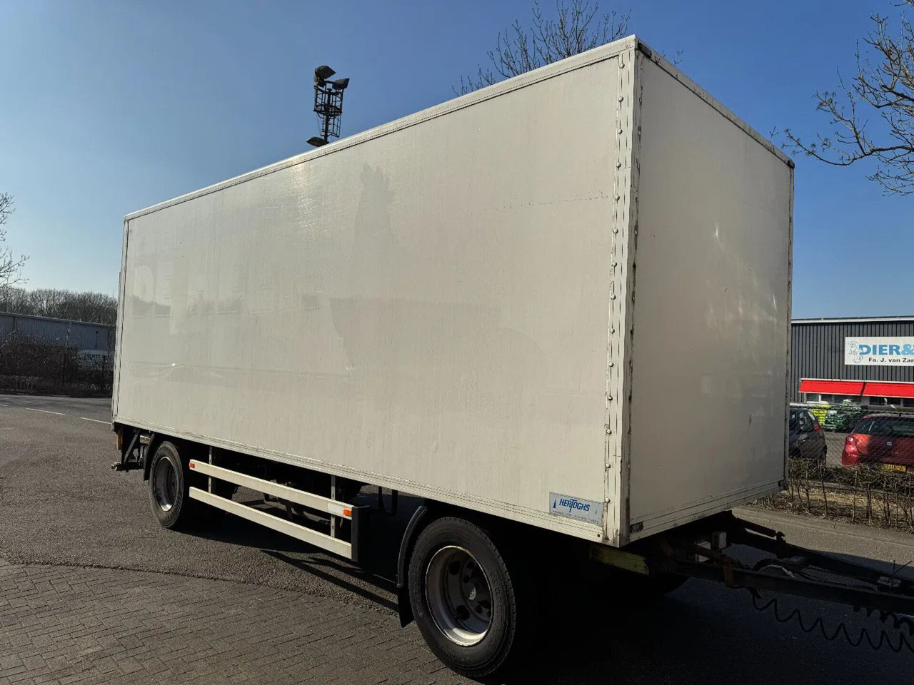 Jumbo MV 200 E + 2 AXLE BPW + DHOLLANDIA - Затворена каросерия ремарке: снимка 1 Jumbo MV 200 E + 2 AXLE BPW + DHOLLANDIA - Затворена каросерия ремарке: снимка 1