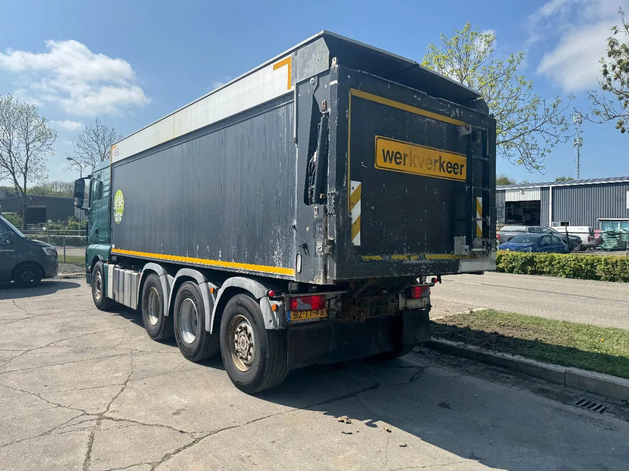 MAN TGX 35.500 8X4 VAKO BANDLOSSER - Камион: снимка 5 MAN TGX 35.500 8X4 VAKO BANDLOSSER - Камион: снимка 5