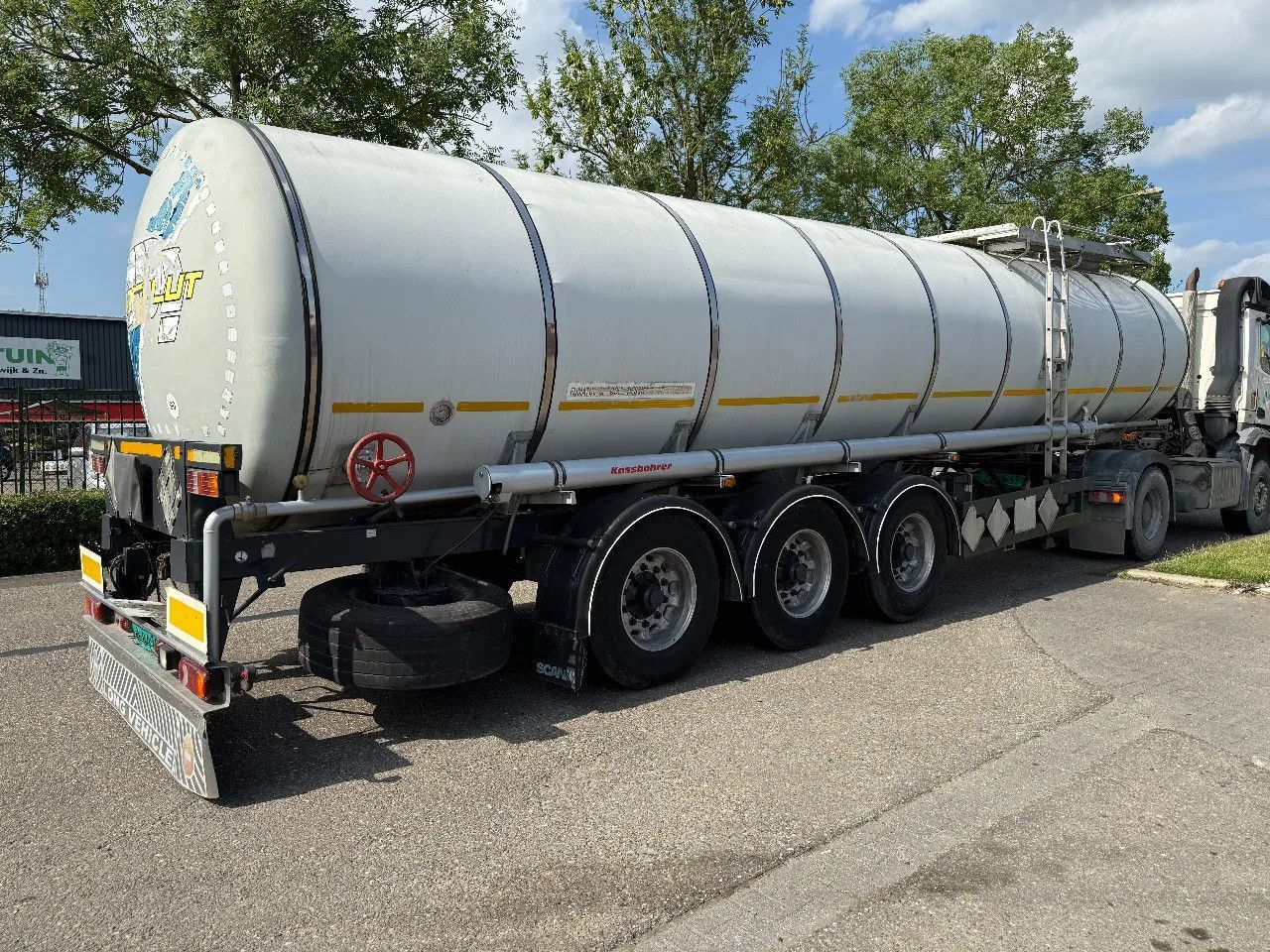 Kässbohrer BITUM - 32000 LITER - 1 COMP. - Полуремарке цистерна: снимка 3 Kässbohrer BITUM - 32000 LITER - 1 COMP. - Полуремарке цистерна: снимка 3