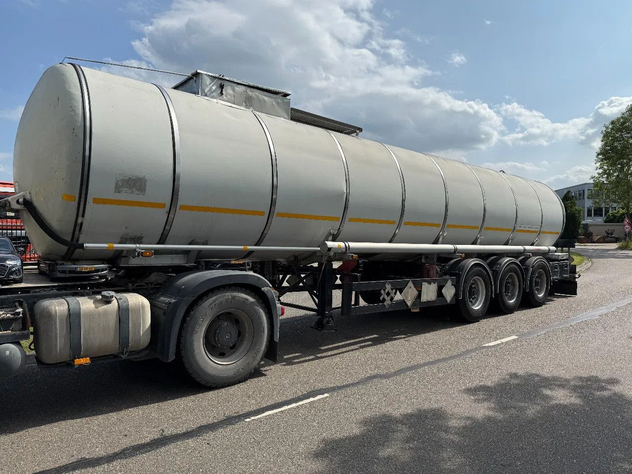Kässbohrer BITUM - 32000 LITER - 1 COMP. - Полуремарке цистерна: снимка 1 Kässbohrer BITUM - 32000 LITER - 1 COMP. - Полуремарке цистерна: снимка 1
