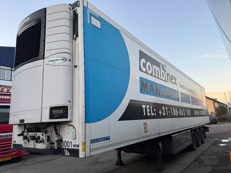 Krone SD 3 AXLE CARRIER 1550 TÜV TILL 05-2026 - Рефрижератор полуремарке: снимка 3 Krone SD 3 AXLE CARRIER 1550 TÜV TILL 05-2026 - Рефрижератор полуремарке: снимка 3