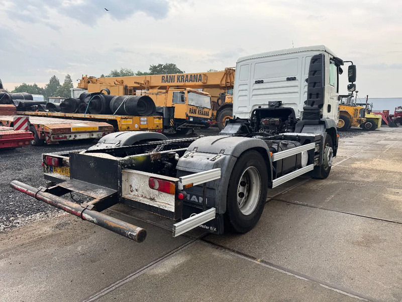 MAN TGM 18.340 4X2 EURO 5 CHASSIS - Шаси кабина: снимка 4 MAN TGM 18.340 4X2 EURO 5 CHASSIS - Шаси кабина: снимка 4