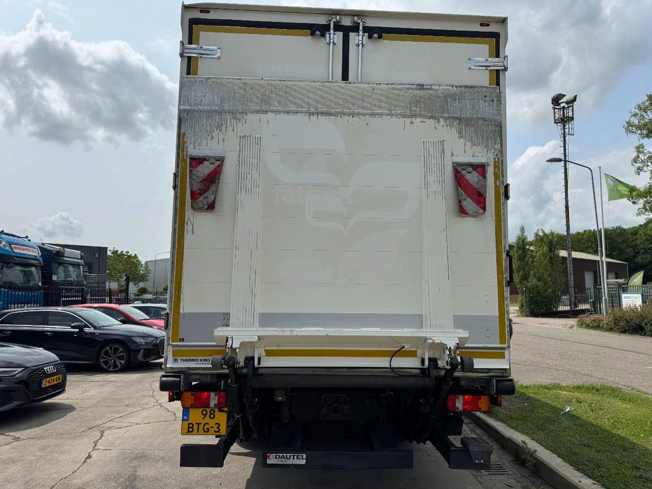 MAN TGS 26.440 6X2 - EURO 6 + THERMKING T-800R + DAU - Рефрижератор камион: снимка 5 MAN TGS 26.440 6X2 - EURO 6 + THERMKING T-800R + DAU - Рефрижератор камион: снимка 5