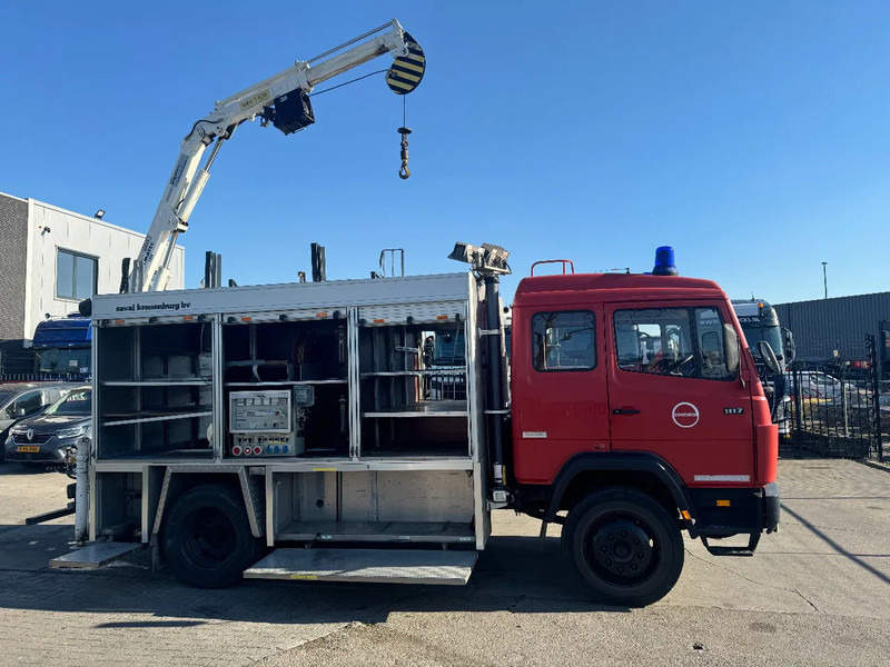 Mercedes-Benz 1117 4X2 FIRE TRUCK HIAB 050A ONLY 105787 KM - Пожарна кола: снимка 3 Mercedes-Benz 1117 4X2 FIRE TRUCK HIAB 050A ONLY 105787 KM - Пожарна кола: снимка 3