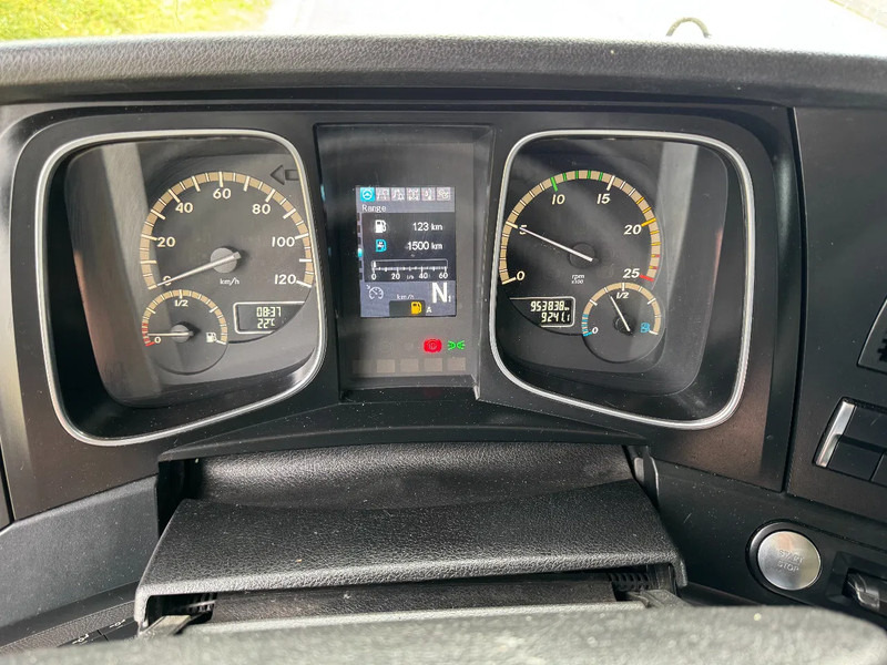 Лизинг на Mercedes-Benz Actros 1842 4X2 EURO 6 KASSBOHRER METAGO + KASSBOHRER METAGO HANGER Mercedes-Benz Actros 1842 4X2 EURO 6 KASSBOHRER METAGO + KASSBOHRER METAGO HANGER: снимка 20