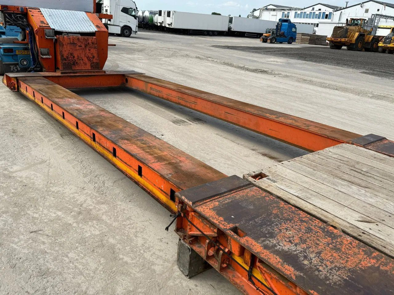 Nooteboom EURO-59-03 P 5,3 METER EXTANDABLE 3X STEERING - Нискорамна площадка полуремарке: снимка 4 Nooteboom EURO-59-03 P 5,3 METER EXTANDABLE 3X STEERING - Нискорамна площадка полуремарке: снимка 4