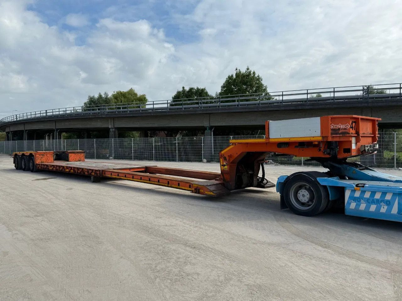 Nooteboom EURO-59-03 P 5,3 METER EXTANDABLE 3X STEERING - Нискорамна площадка полуремарке: снимка 1 Nooteboom EURO-59-03 P 5,3 METER EXTANDABLE 3X STEERING - Нискорамна площадка полуремарке: снимка 1
