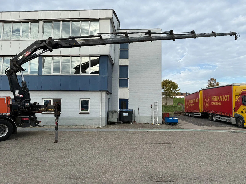 Renault Premium 430 8X4 EEV + HIAB 477 E-7 HIPRO + REMOTE - Камион с кран: снимка 4 Renault Premium 430 8X4 EEV + HIAB 477 E-7 HIPRO + REMOTE - Камион с кран: снимка 4