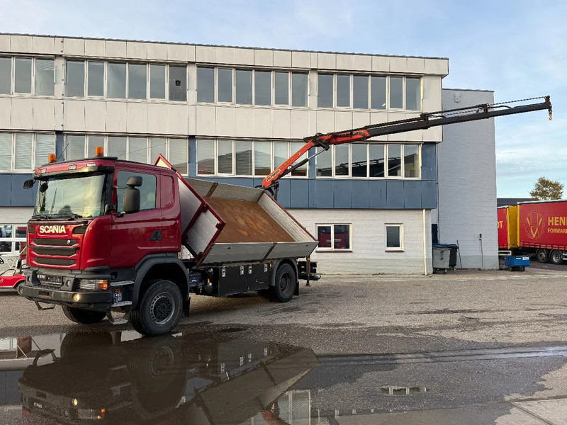 Scania G370 4X4 EURO 6 + 3-SIDE TIPPER + PALFINGER PK9002 + REMOTE - Камион с кран: снимка 2 Scania G370 4X4 EURO 6 + 3-SIDE TIPPER + PALFINGER PK9002 + REMOTE - Камион с кран: снимка 2