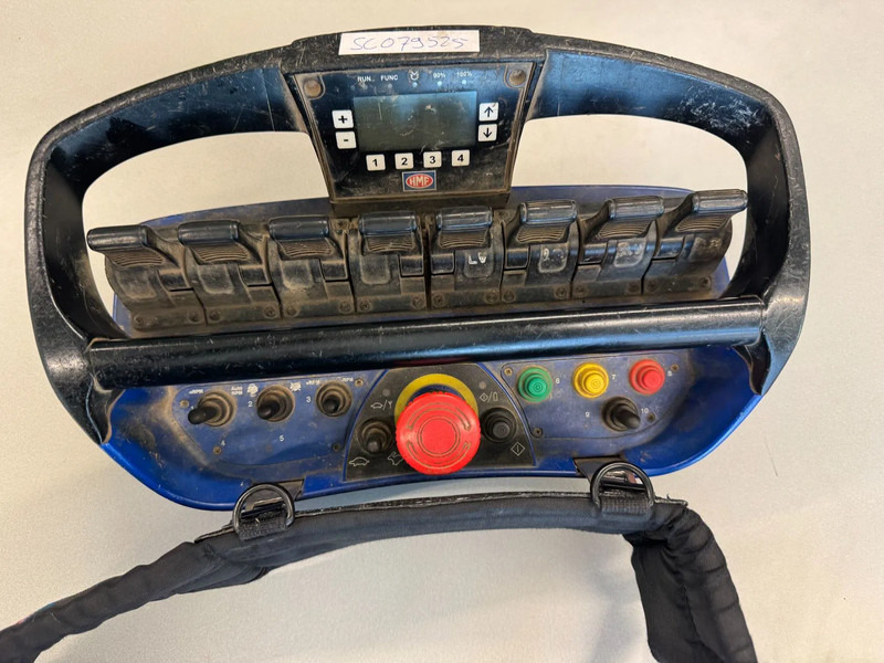 Лизинг на Scania G440 8X2 EURO 6 HMF 8520 + REMOTE CONTROL TWISTLOCKS Scania G440 8X2 EURO 6 HMF 8520 + REMOTE CONTROL TWISTLOCKS: снимка 7